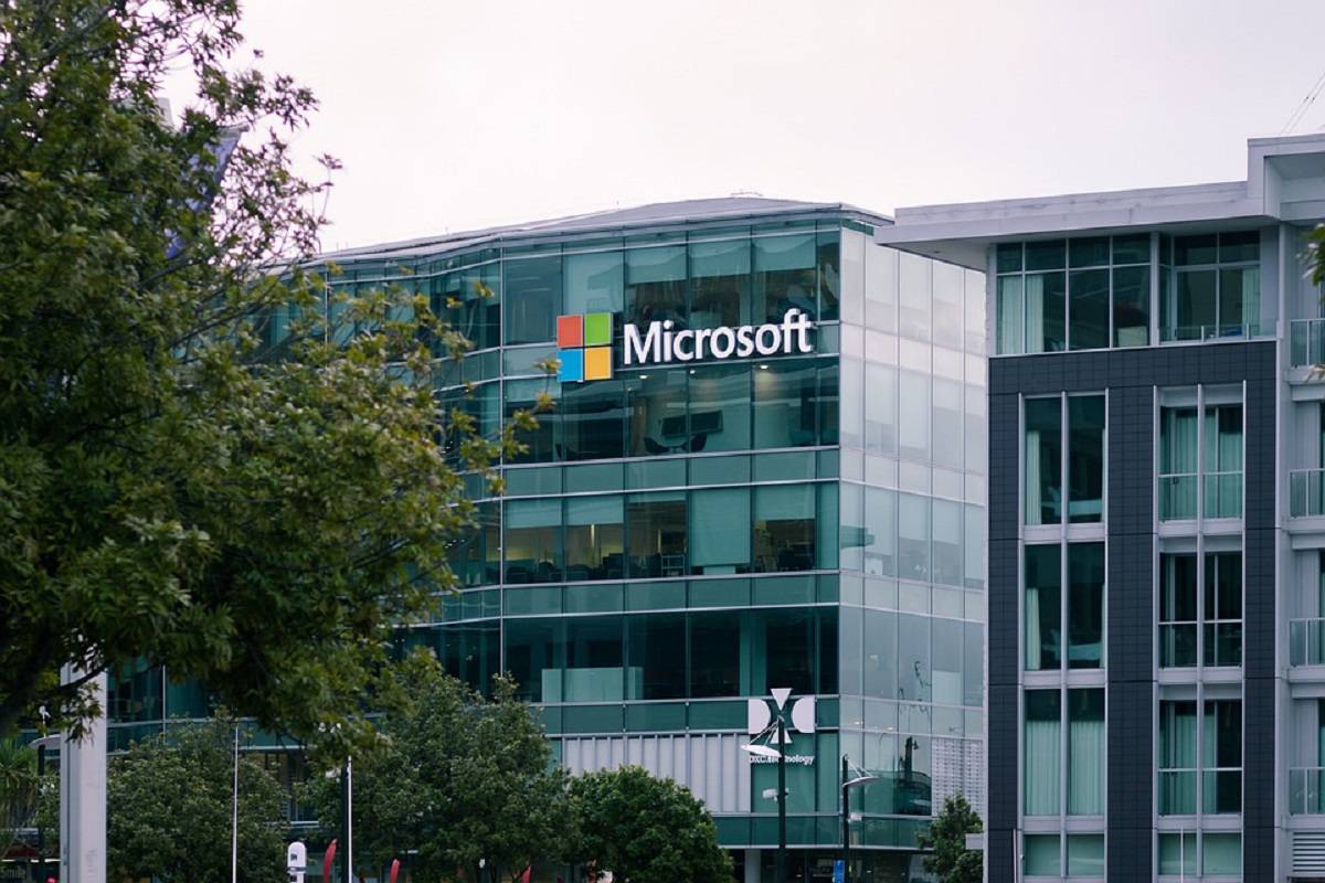 Microsoft Develops AI Chip