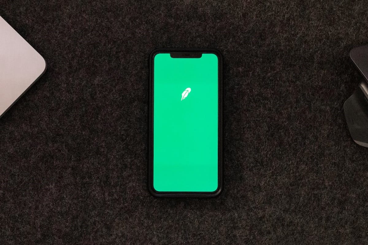 Robinhood Acquires AI-Driven Platform Pluto